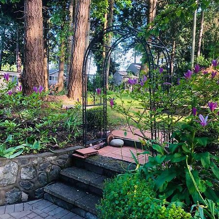 Saanichton Waterfront 2Br Suite With Superb Views 외부 사진
