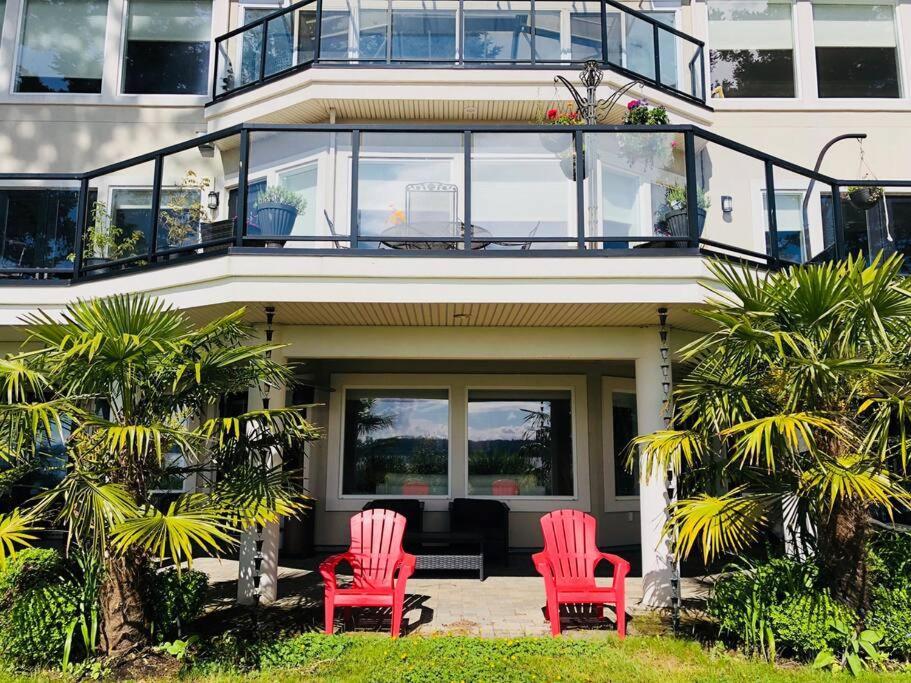 Saanichton Waterfront 2Br Suite With Superb Views 외부 사진